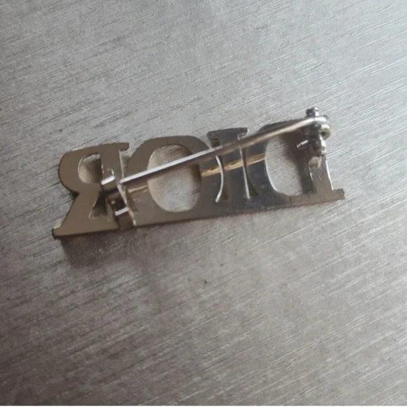DIOR ICONIC LETTERS BROOCH PIN GOLD TONE METAL - Picture 3 of 4